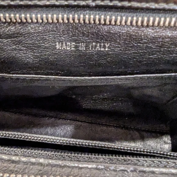 CHANEL Vintage Patent Leather Slit Pocket Shoulder Bag w COA - Picture 10 of 16